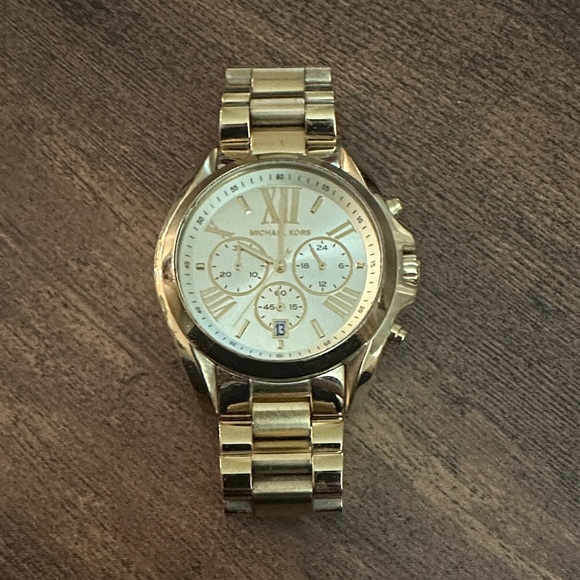 Michael Kors Gold Bradshaw Watch - Picture 1 of 1